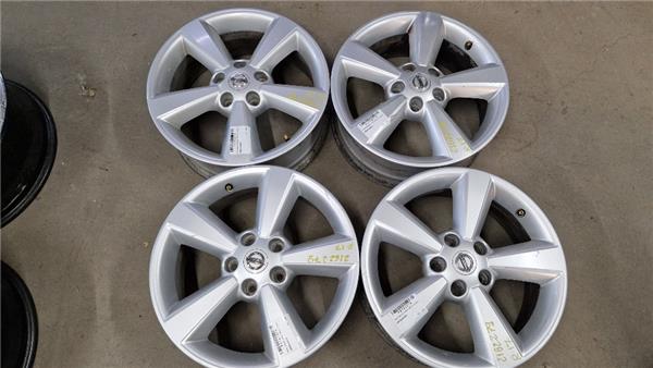 JUEGO-LLANTAS-–-Nissan-QASHQAI-0