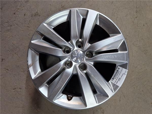 JUEGO-LLANTAS-–-Peugeot-308-2013-0
